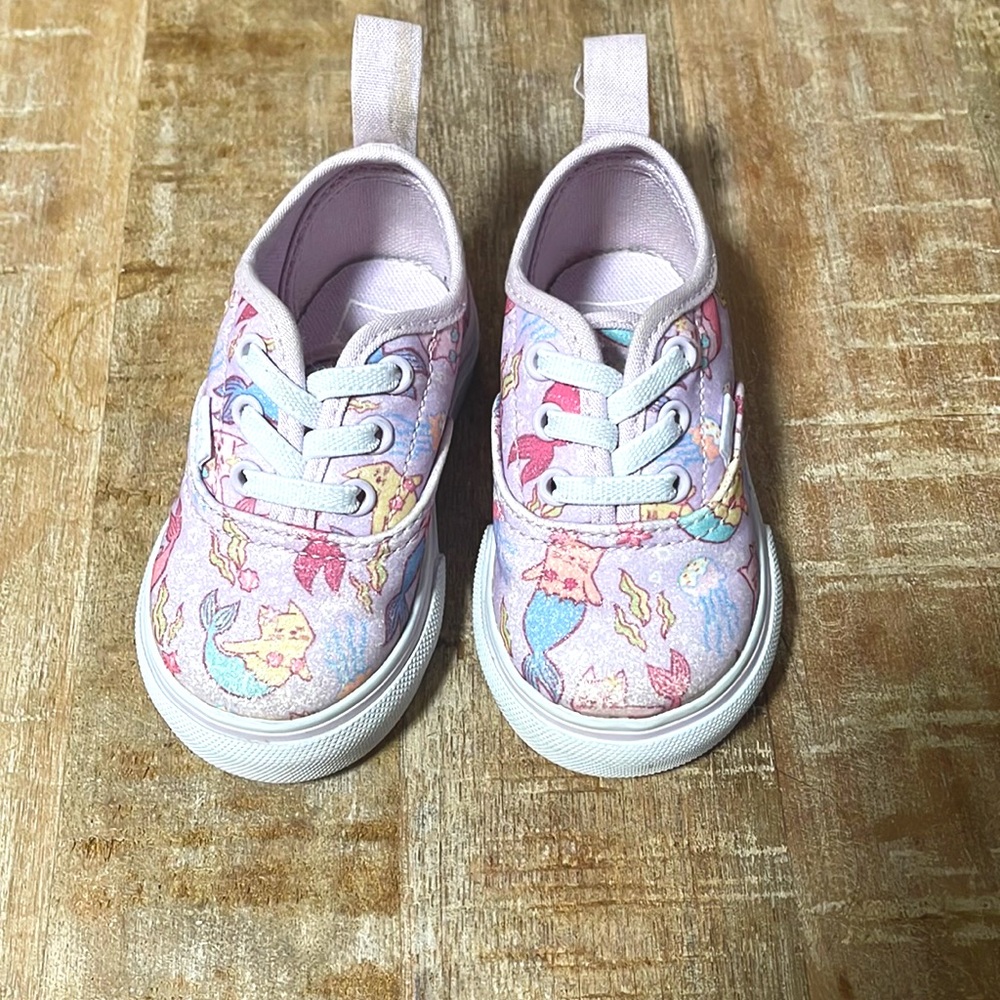 Toddler Vans work once size 4